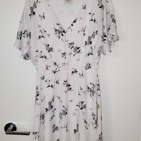 Floral dress - Picture 1 of 2